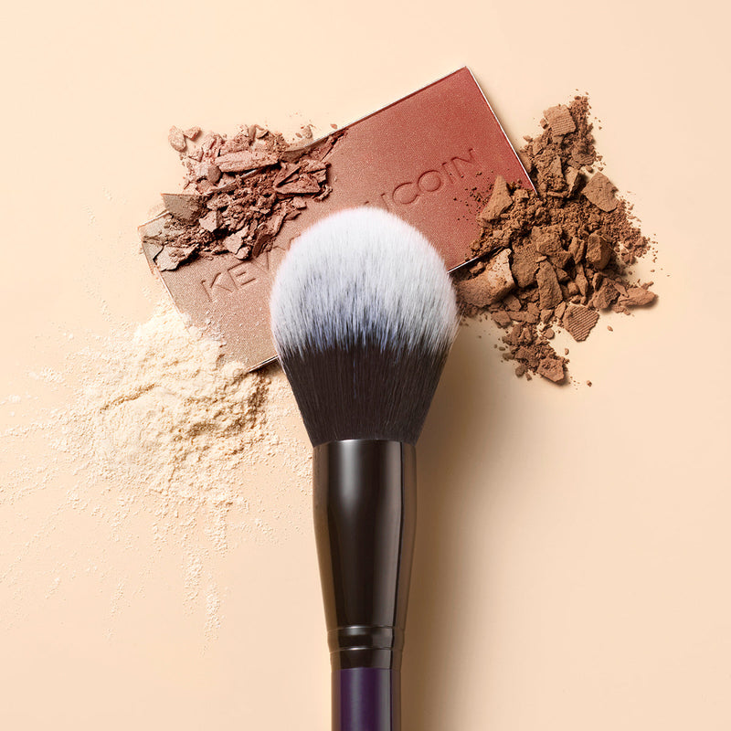 Kevyn Aucoin Blurring Powder Brush